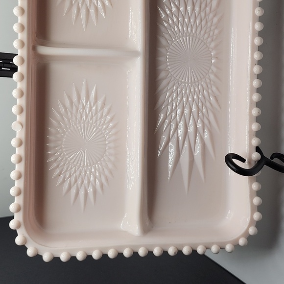Milk Glass Pink Divided Serving Relish Dish Rare Vintage - Picture 2 of 5